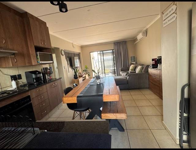 2 BEDROOM APARTMENT FOR SALE IN BARBEQUE DOWNS